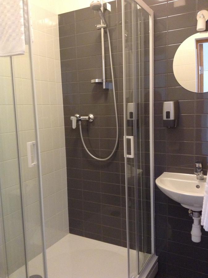 Hotel Klidzina Skriveri Buitenkant foto